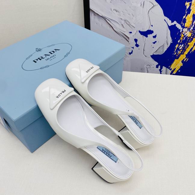 W-Prada-001