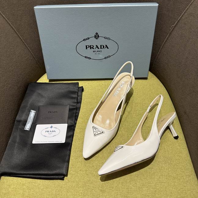 W-Prada-002