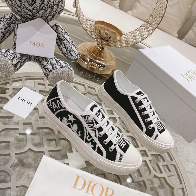 W-Dior-008
