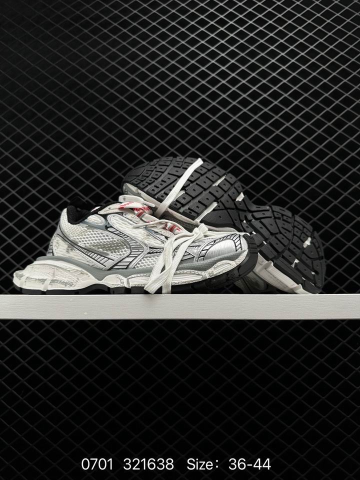 W-Balenciaga-030