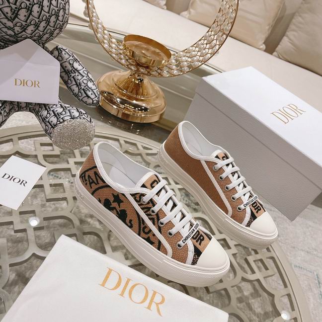 W-Dior-009