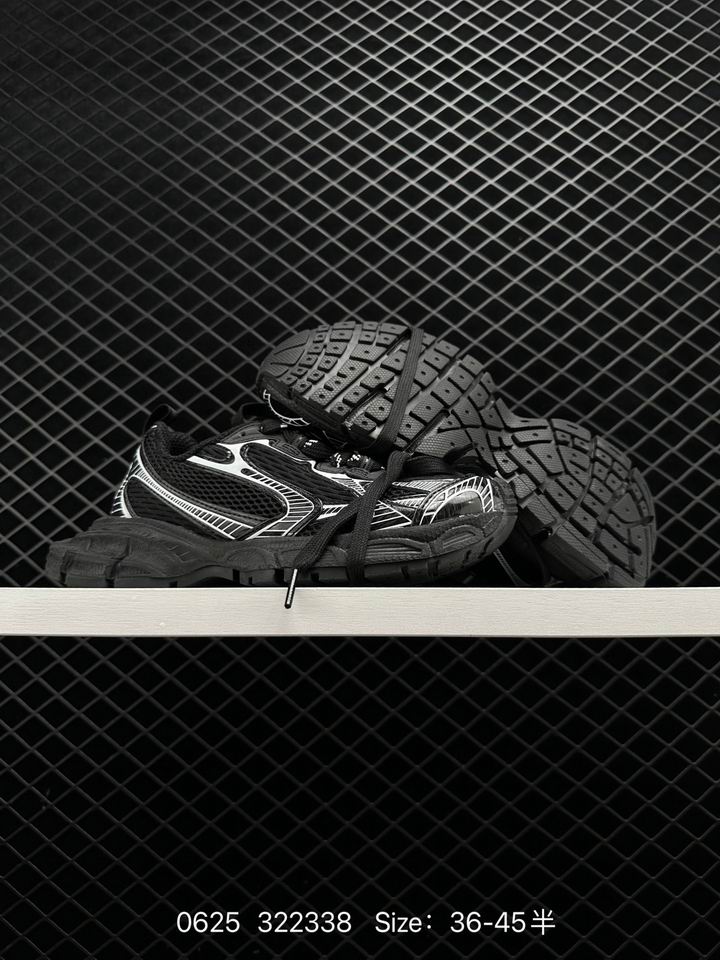 W-Balenciaga-032