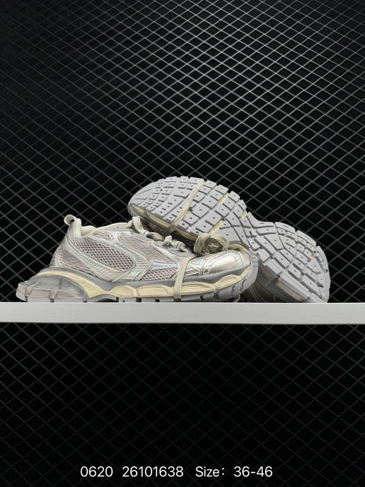 W-Balenciaga-034