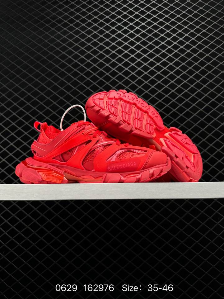 W-Balenciaga-011