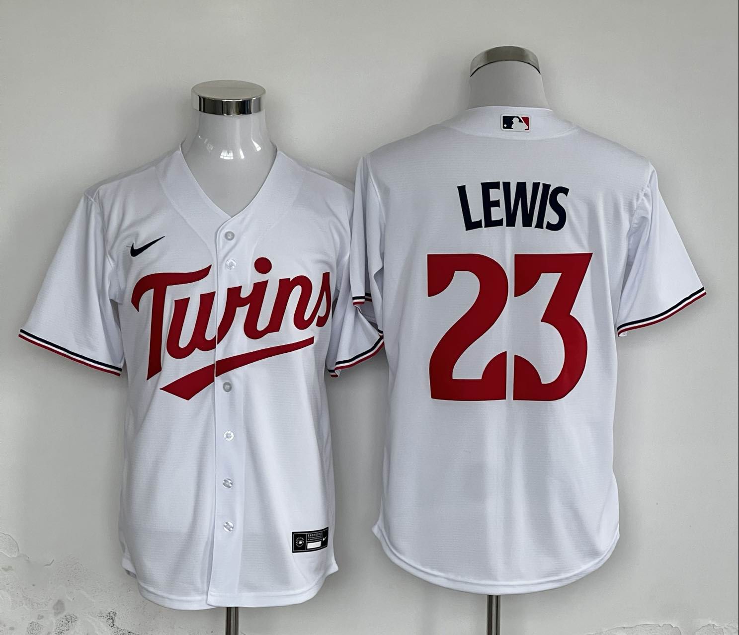 MLB-495