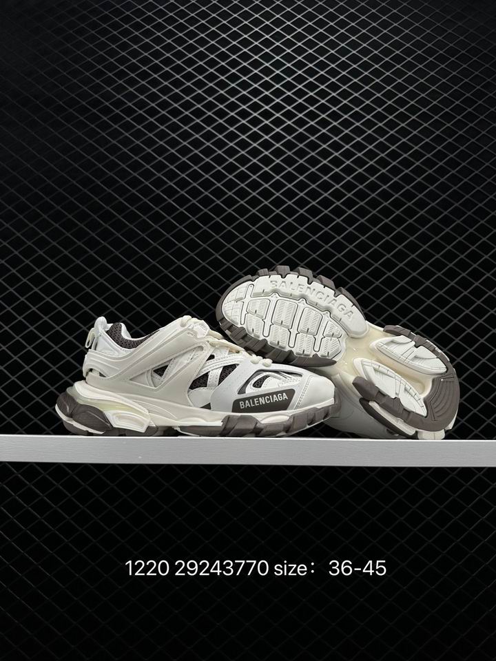 W-Balenciaga-017