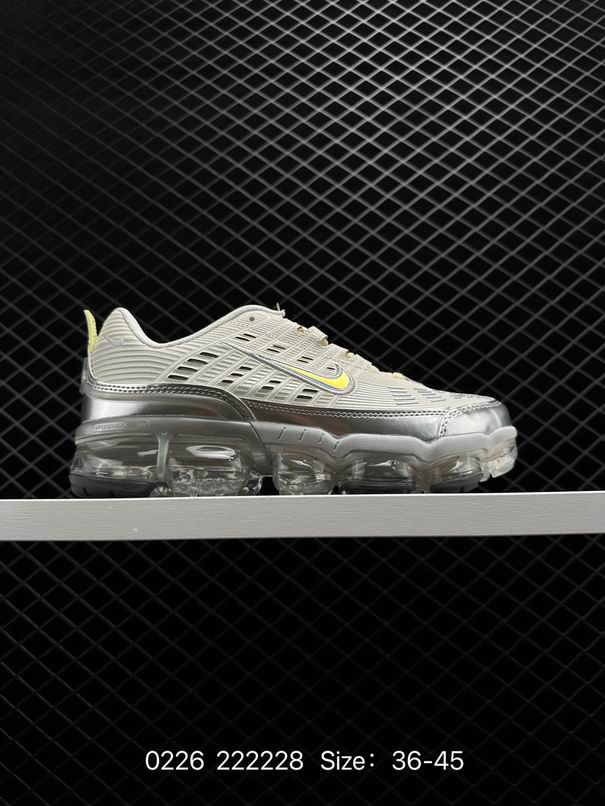 W-Vapormax-013