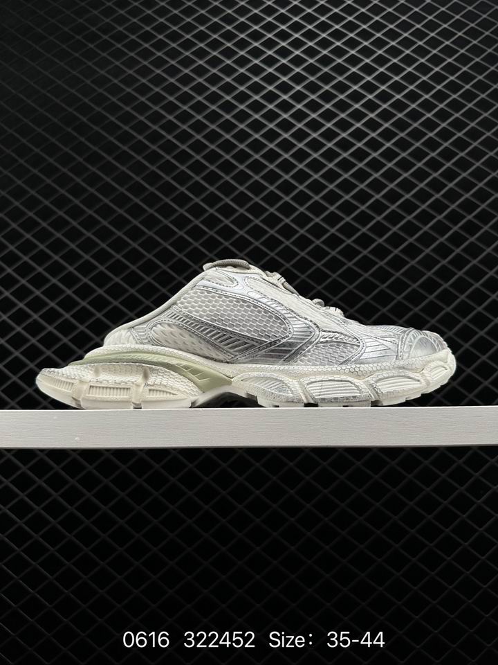 W-Balenciaga-045