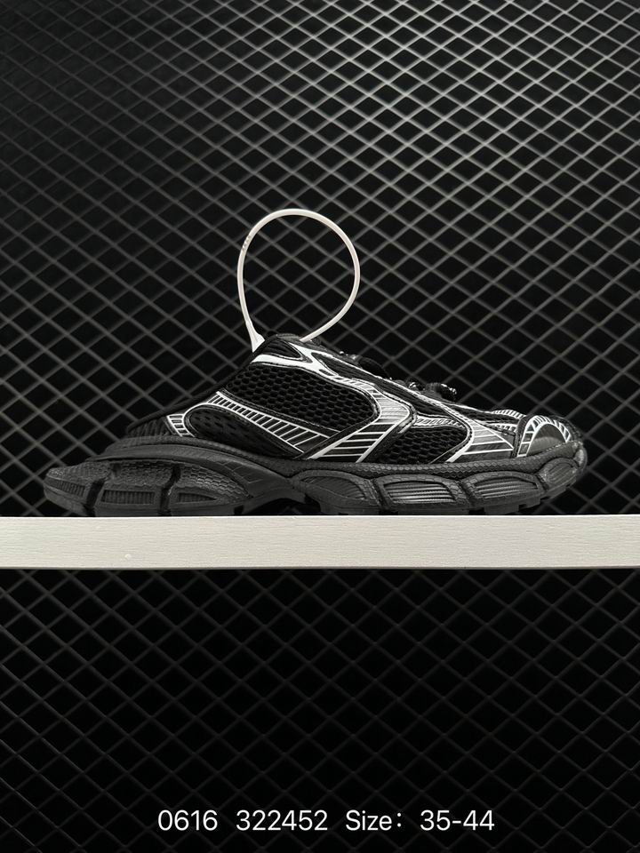 W-Balenciaga-046