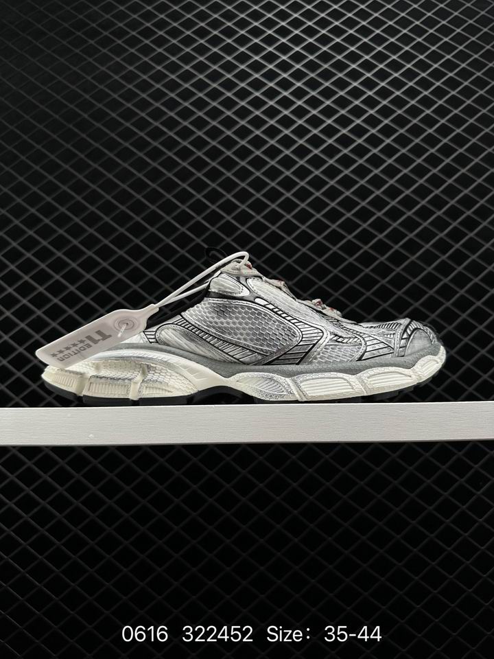 W-Balenciaga-047