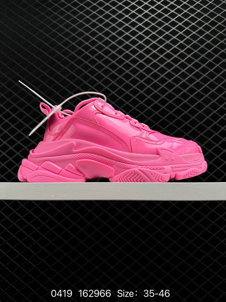 W-Balenciaga-025