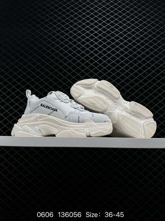 W-Balenciaga-051