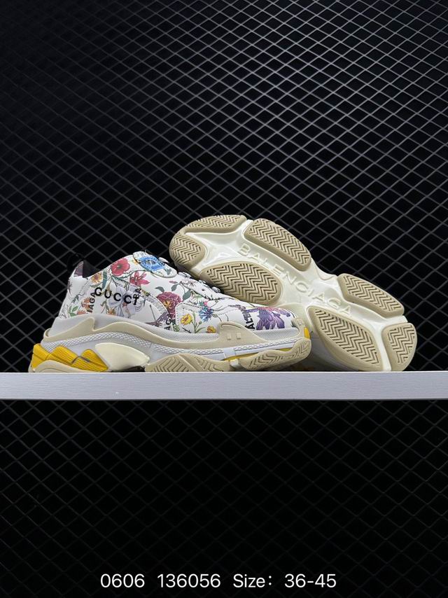 W-Balenciaga-052