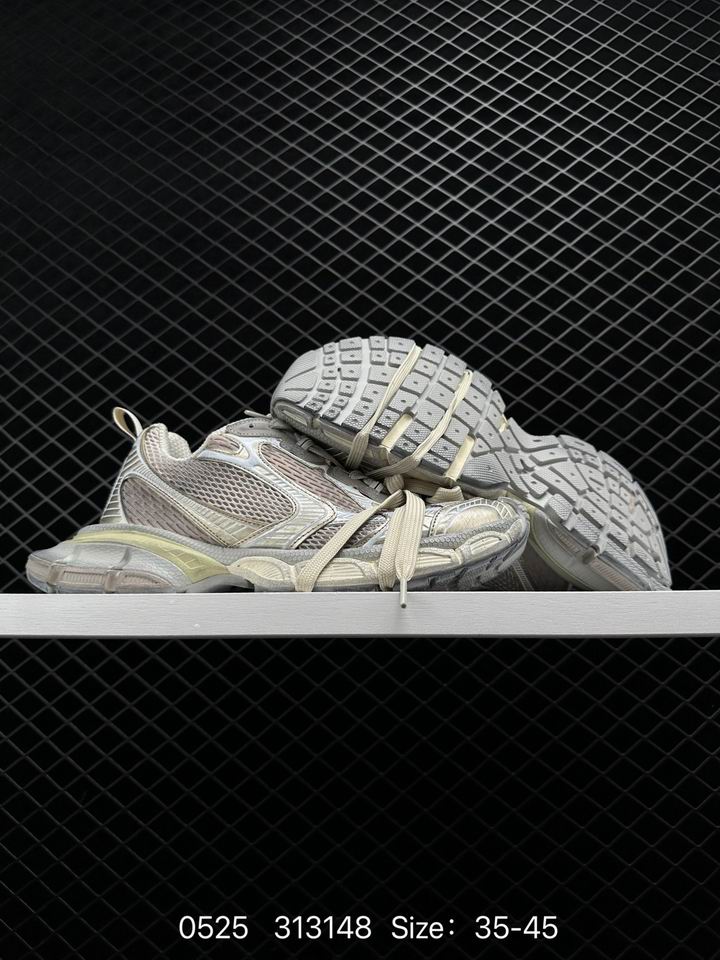 W-Balenciaga-054