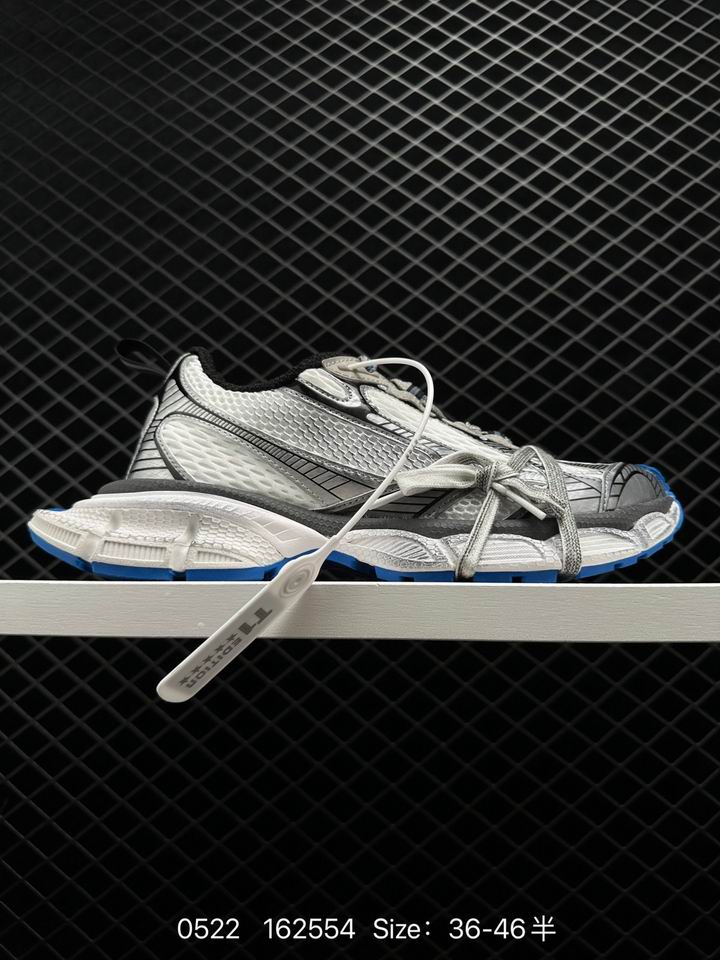 W-Balenciaga-056