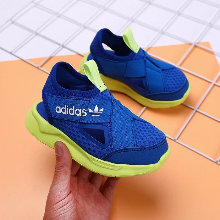 Kids Adidas-048