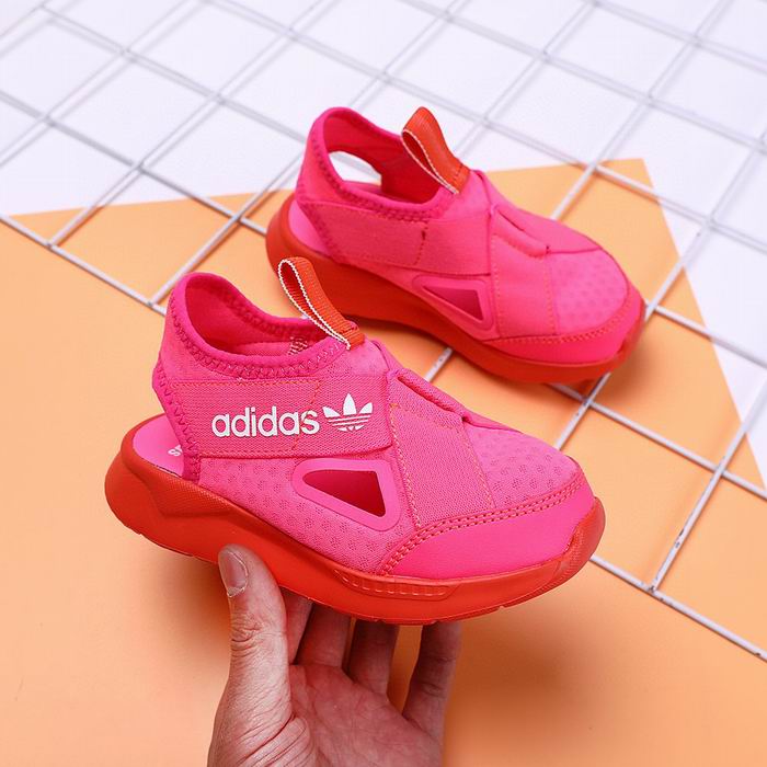 Kids Adidas-050
