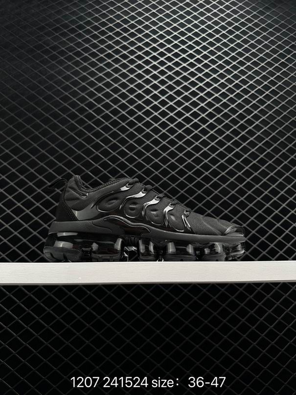 W-Vapormax-047