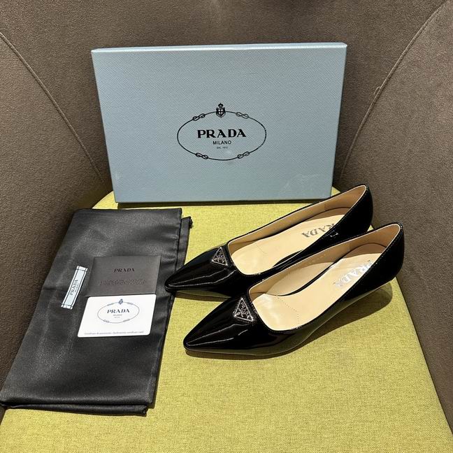 W-Prada-007