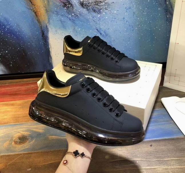 W-McQUEEN-037