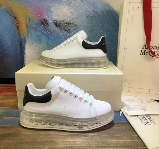 W-McQUEEN-038