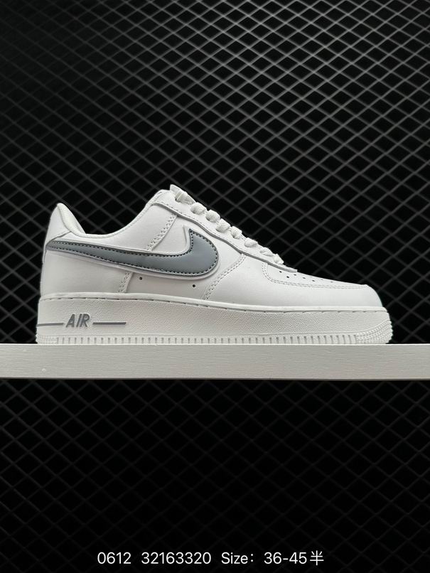 AF1-212