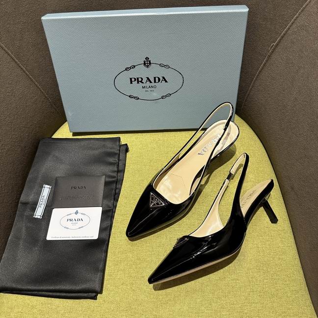 W-Prada-015