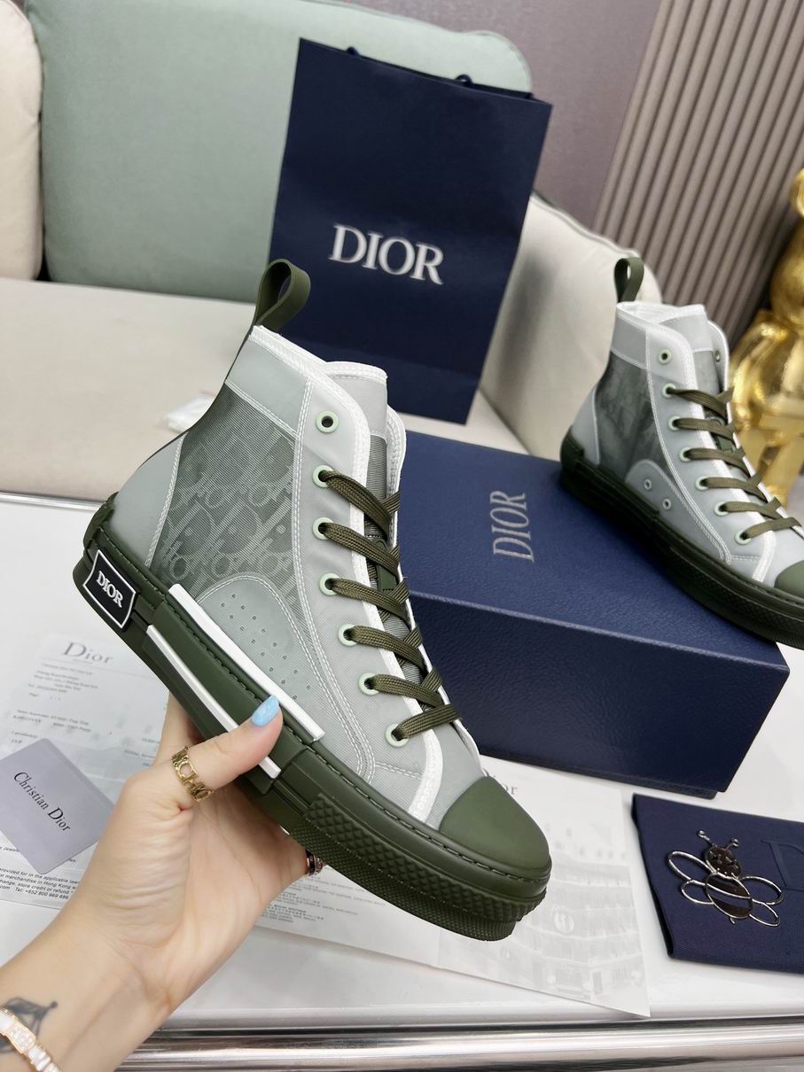 W-Dior-032