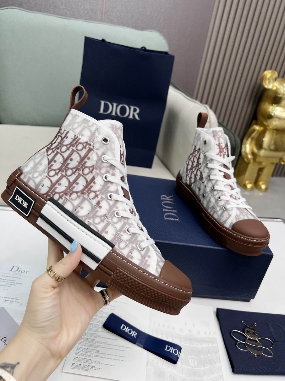 W-Dior-034