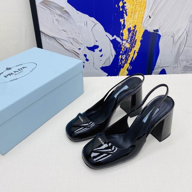 W-Prada-017