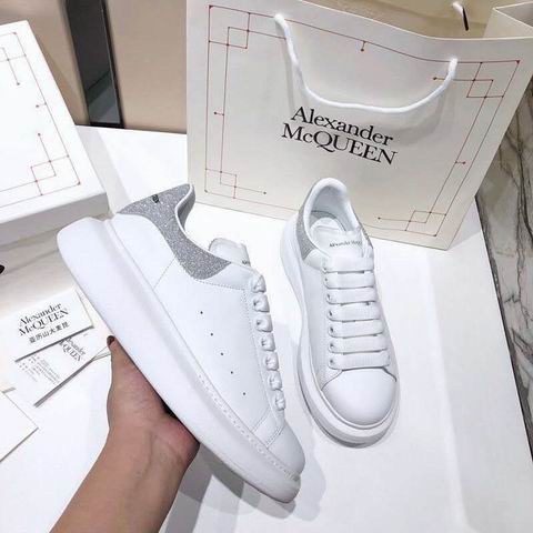 W-McQUEEN-046