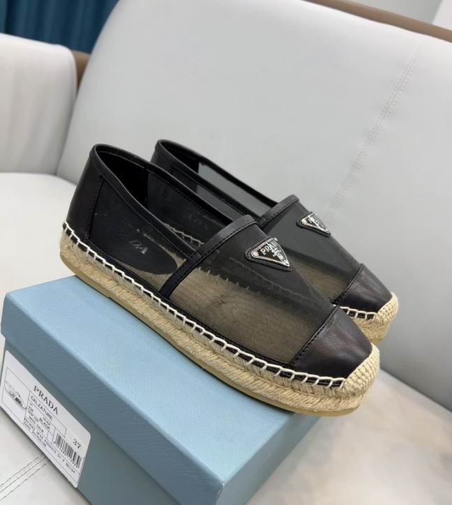 W-Prada-025
