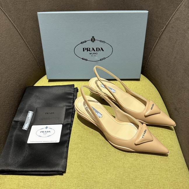 W-Prada-029