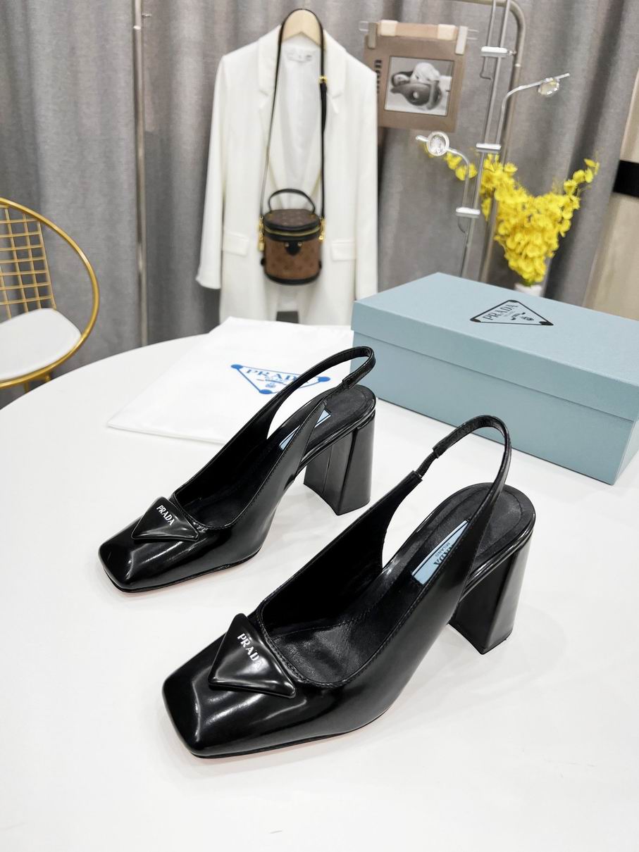 W-Prada-032
