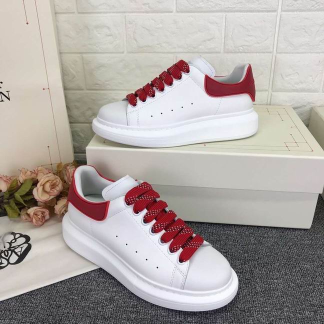 W-McQUEEN-051