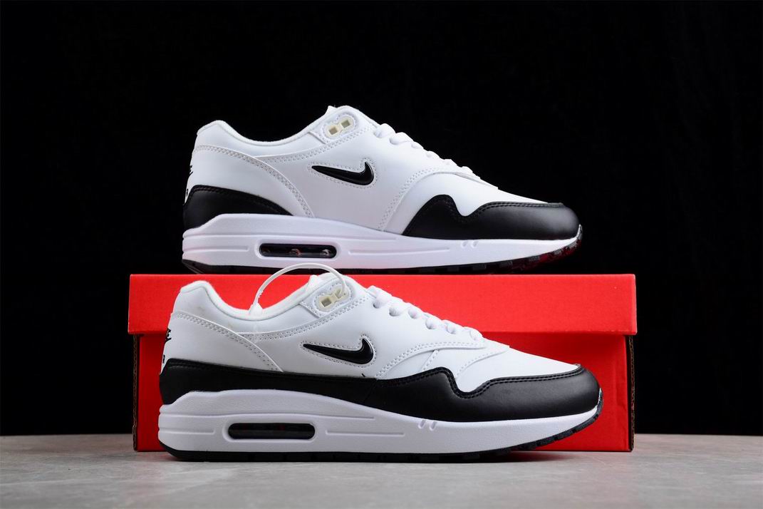 Nike Air Max 1-056