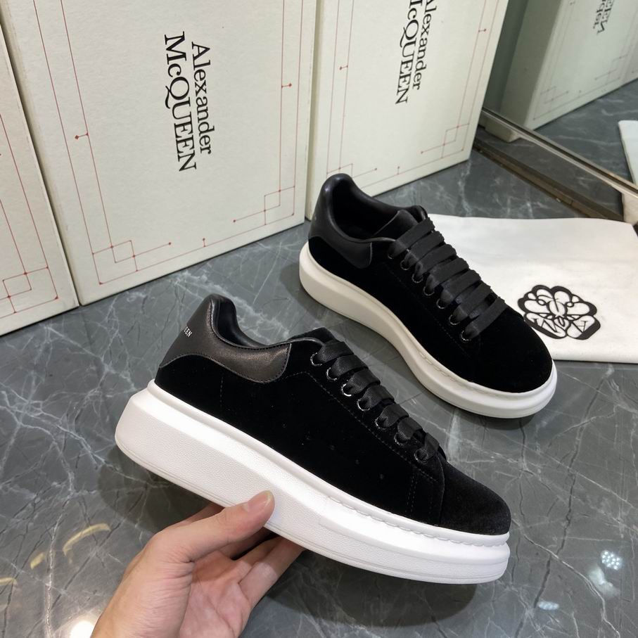 McQUEEN-022