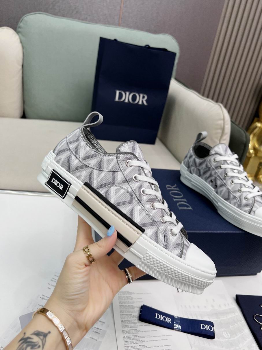 W-Dior-055