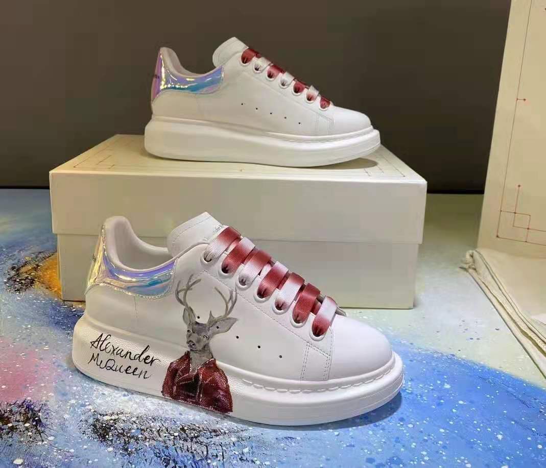 W-McQUEEN-068