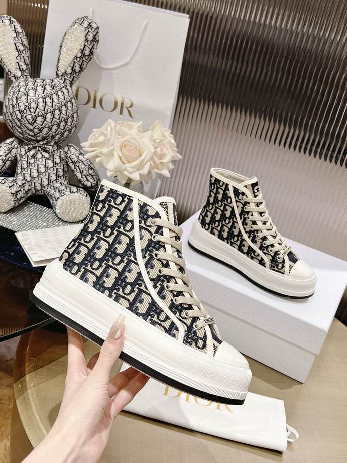 W-Dior-070