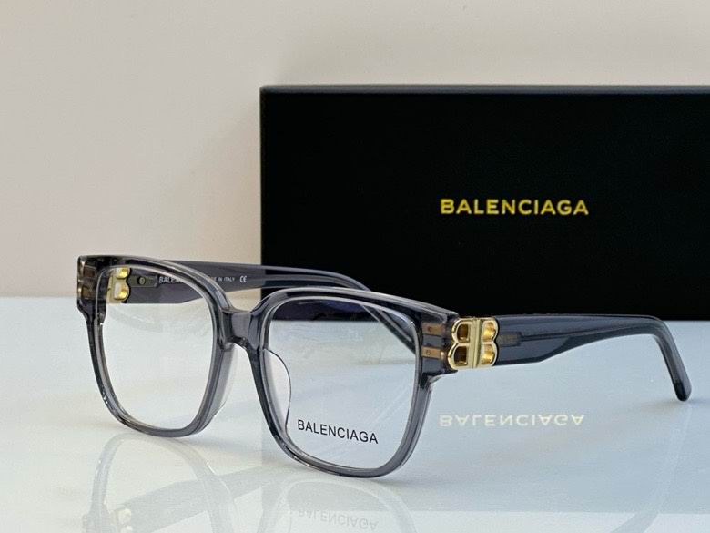 Balenciaga-055