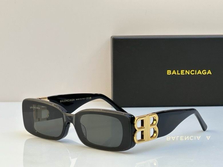 Balenciaga-059