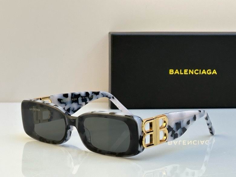 Balenciaga-060