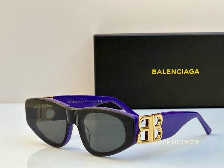 Balenciaga-065