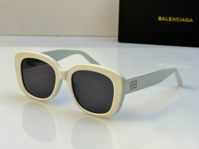 Balenciaga-009