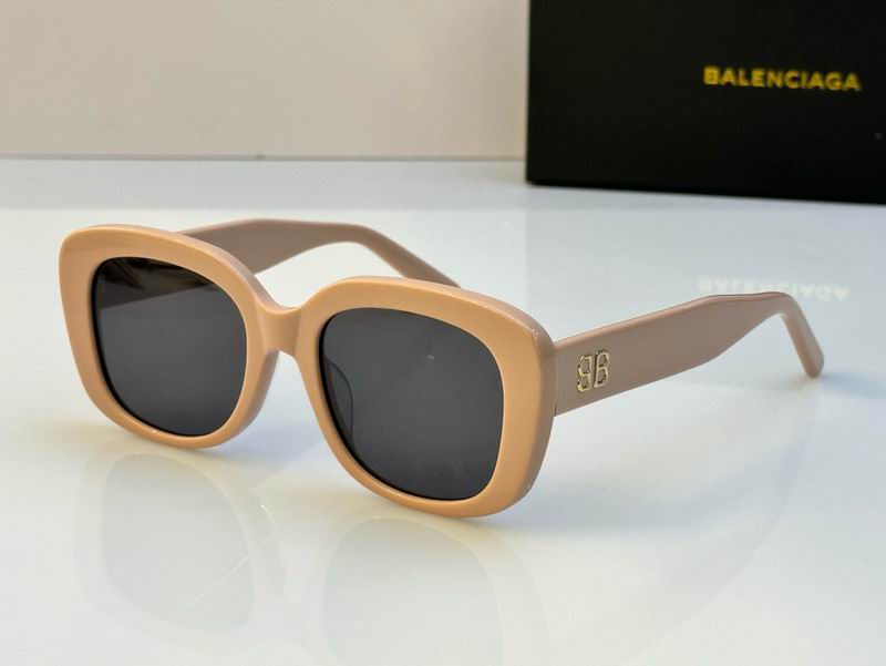 Balenciaga-011