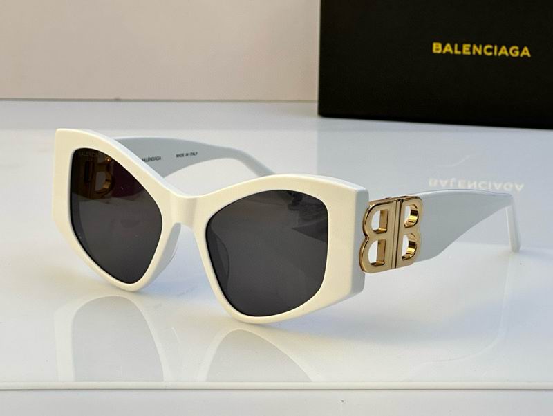 Balenciaga-095