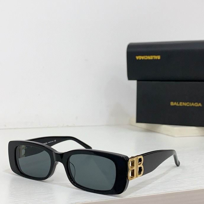 Balenciaga-035