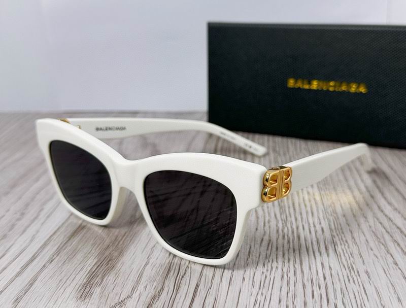 Balenciaga-006