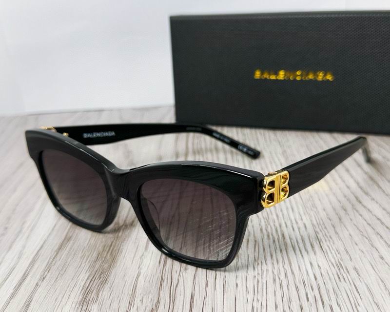 Balenciaga-007